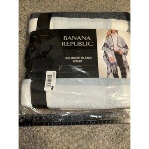 Banana Republic Womens Blue White Plaid Cashmere Blend Wrap Scarf One Size